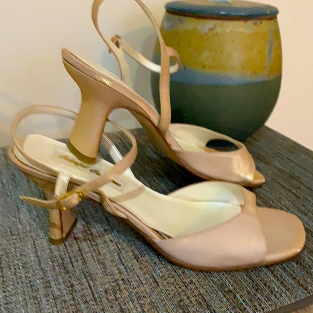 Beautiful Evening Sandal Shoe. Gold Shimmer. Worn twice!